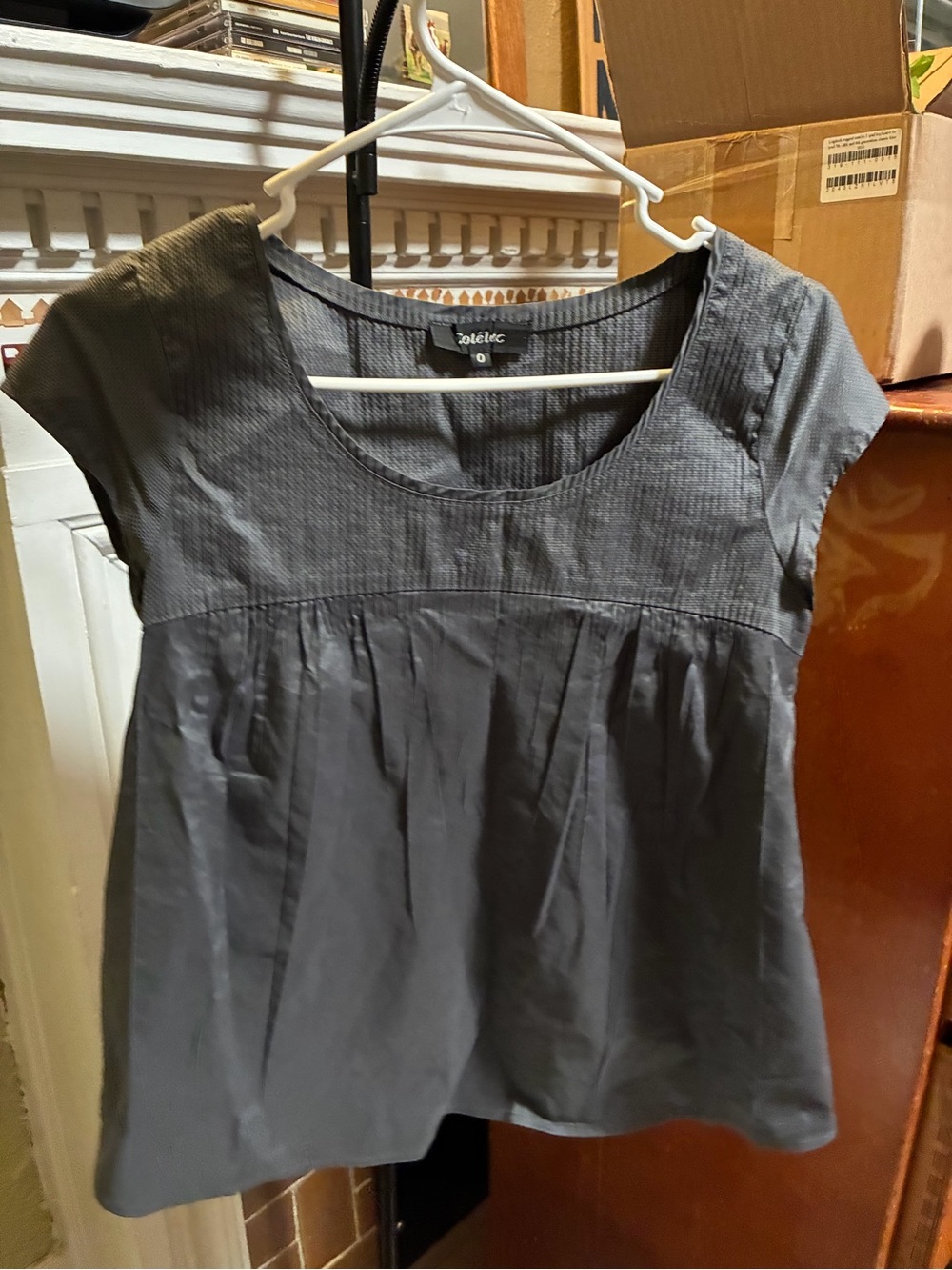 Cotelac Gray Short-Sleeve Scoop-Neck Babydoll top Blouse